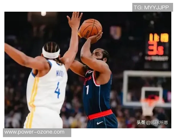 勇士与快船季后赛直播全程回顾精彩瞬间与战术分析